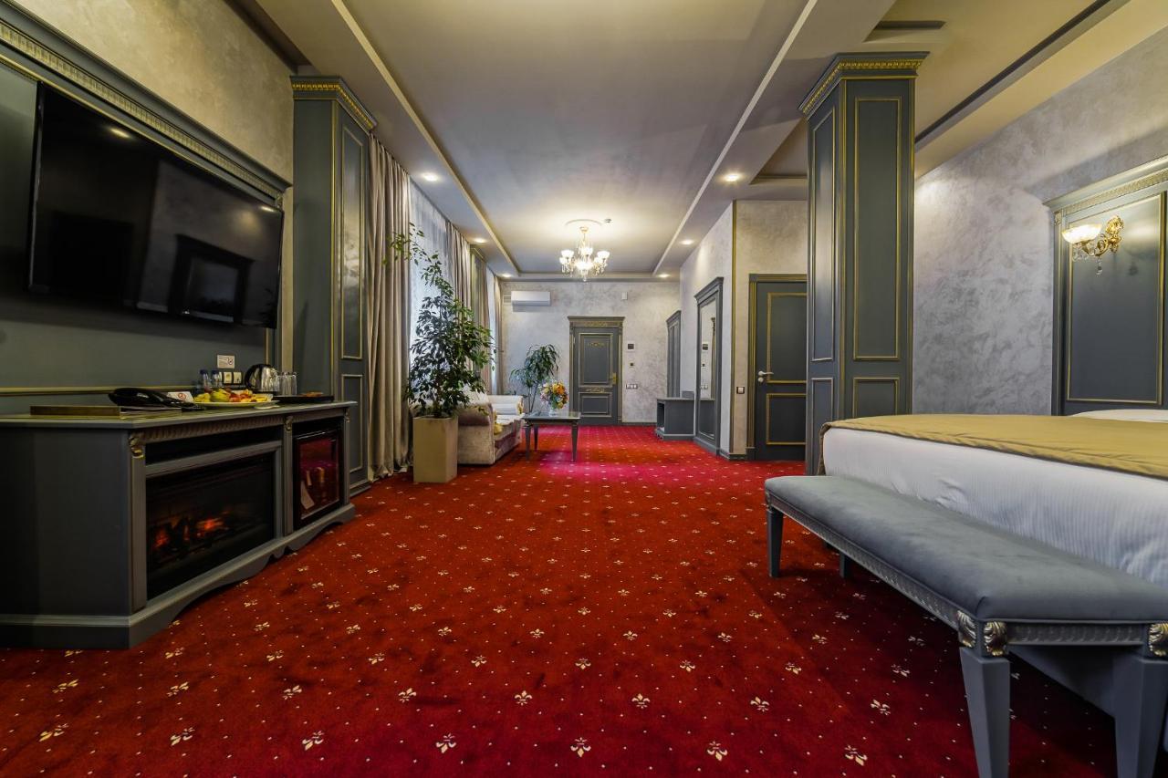 Imperial Palace Hotel Minsk Ngoại thất bức ảnh