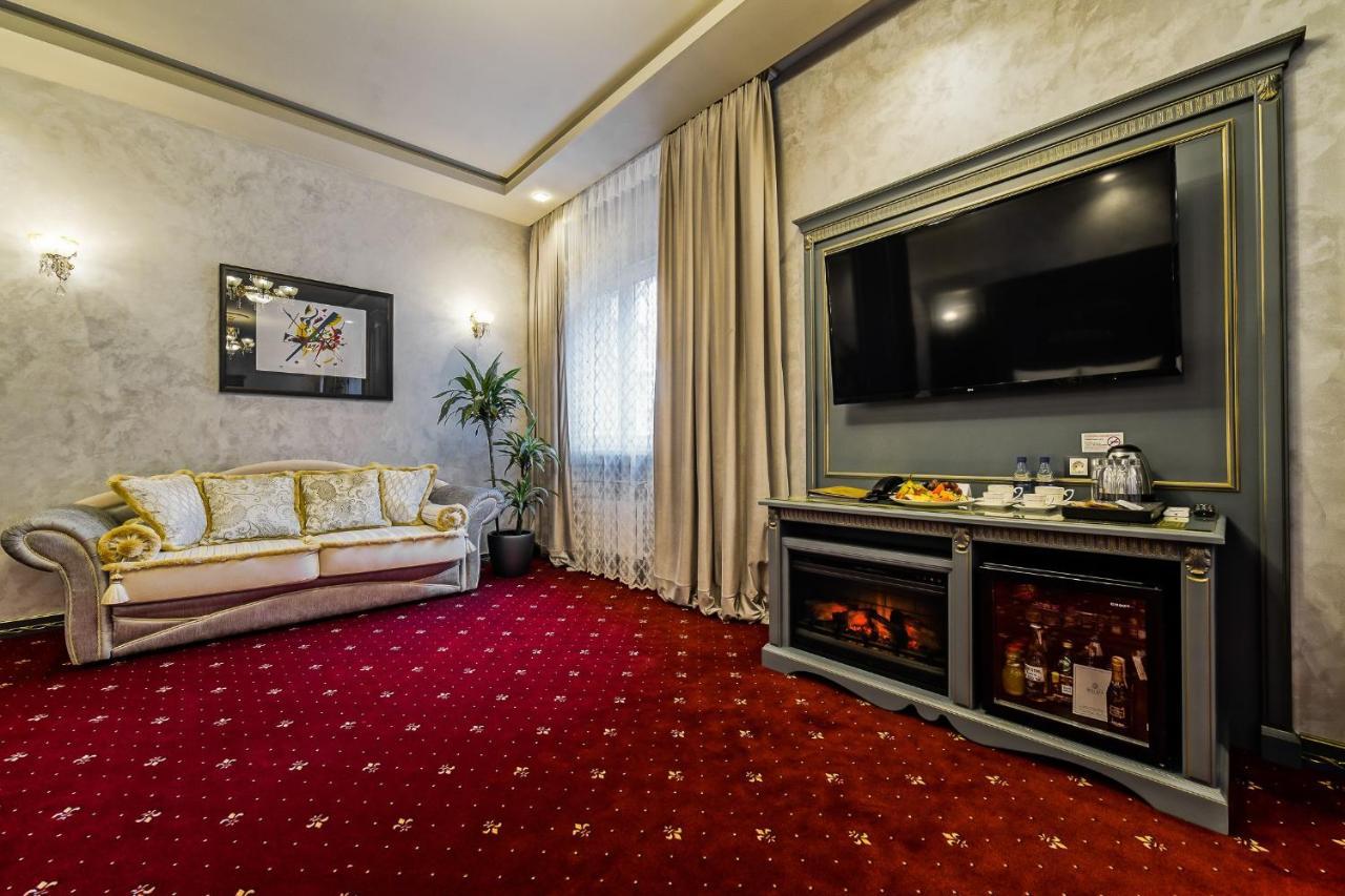 Imperial Palace Hotel Minsk Ngoại thất bức ảnh
