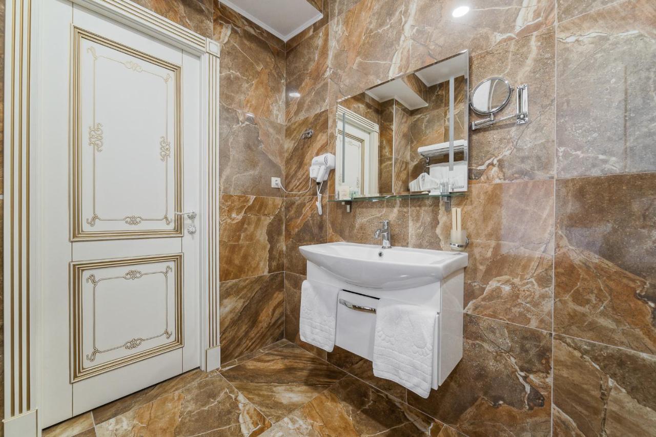 Imperial Palace Hotel Minsk Ngoại thất bức ảnh